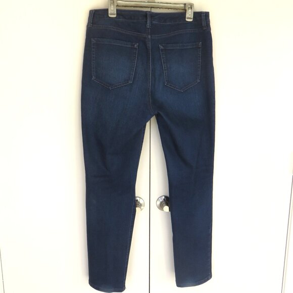 Charter Club Dark Blue Jeans..............325 - Picture 3 of 9